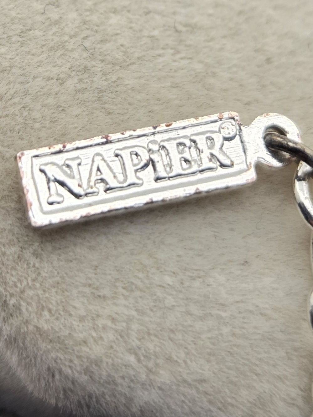 Signed Napier Rhodium Plated Art Deco Style Rhinestone Link Necklace - Picture 3 of 16
